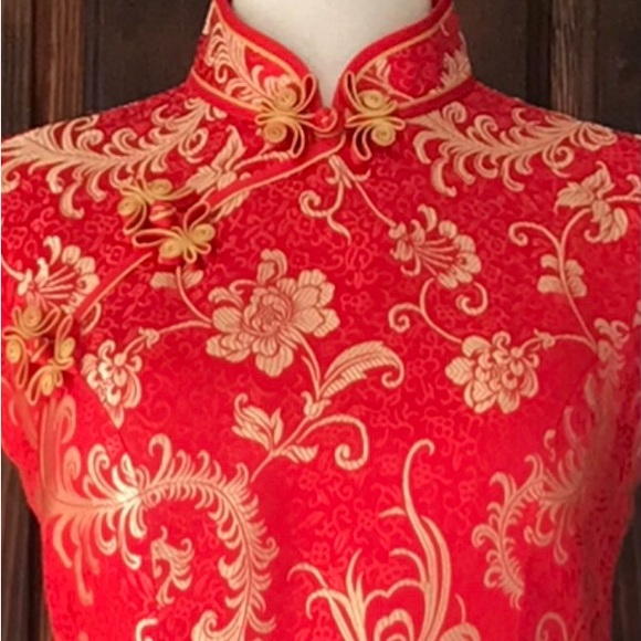 **Handcrafted A-Line Qipao for Sale – Perfect Fit, Premium Fabric!** - Picture 4 of 4
